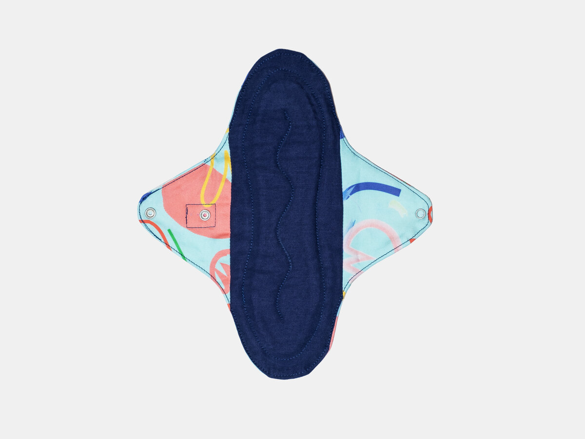 Floral lines medium pad inside